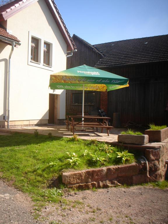 Penzion Pod Vyhlidkou Pecka Bagian luar foto